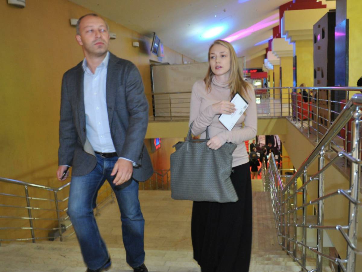 Оксана Акиньшина обратилась в суд из-за действий супруга
