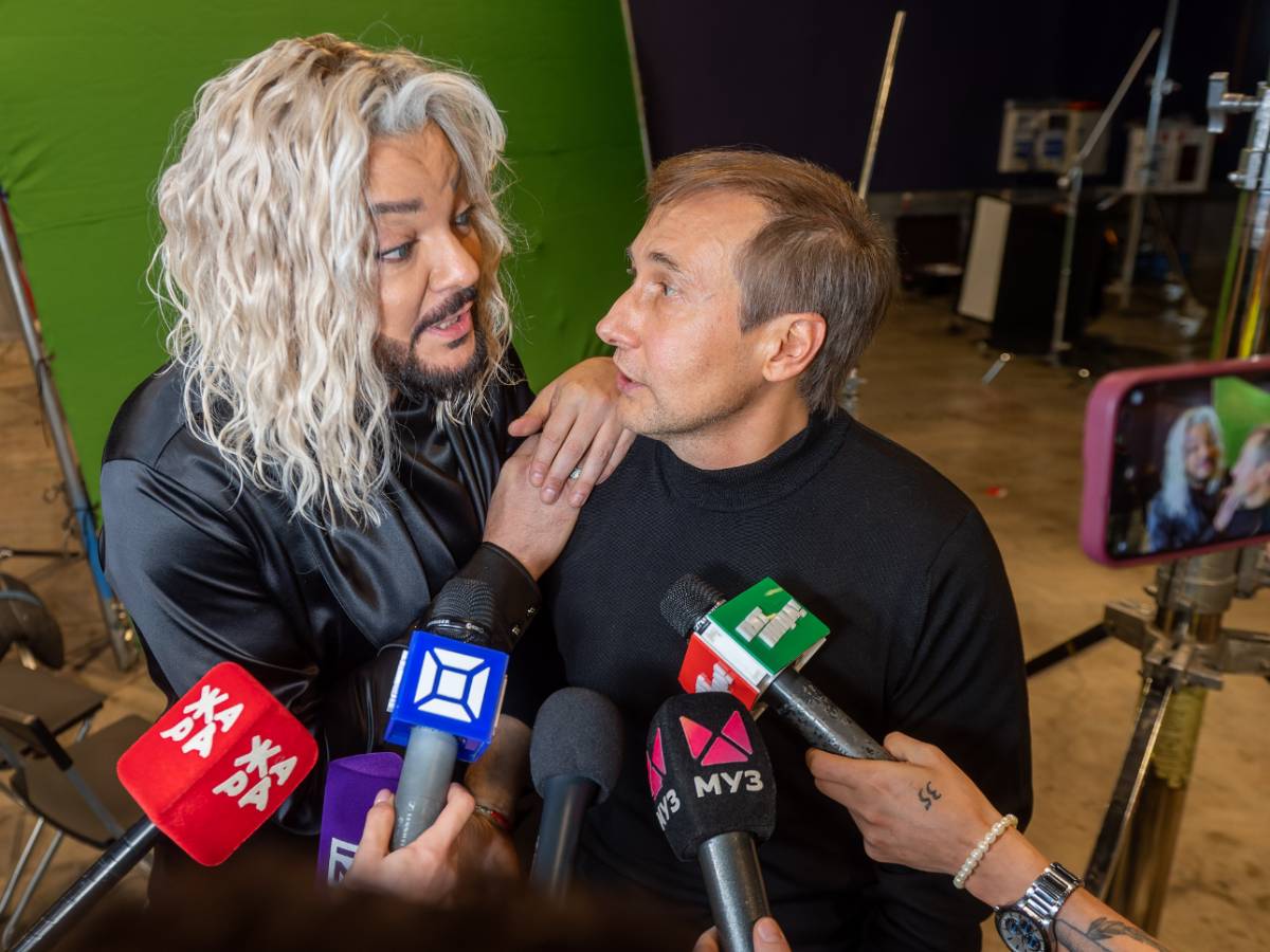 Филипп Киркоров Филипп Киркоров рассказал, что за партнер спит рядом с ним