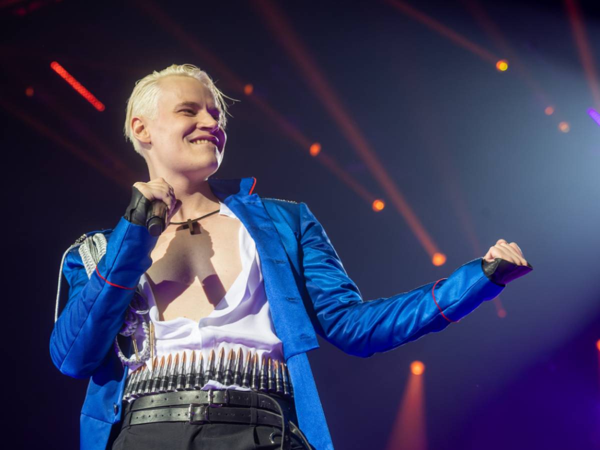 Певец SHAMAN Обнаженные фото и шантаж: поклонница SHAMAN обратилась в полицию