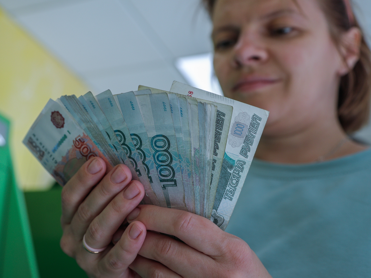 Деньги Хватит так делать: из-за этих привычек у вас нет денег