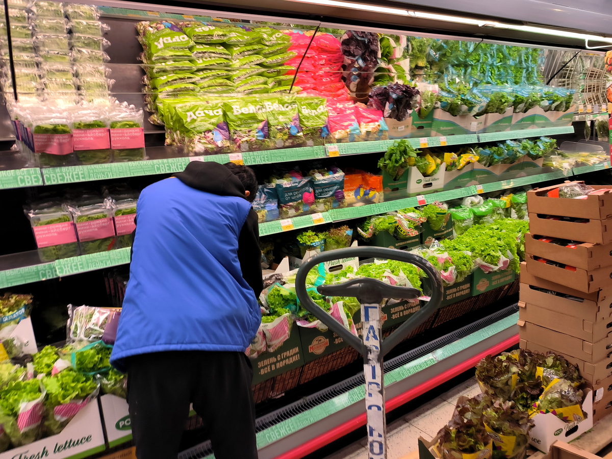 Продукты Уберите эти продукты из холодильника: что нельзя есть после 50 лет