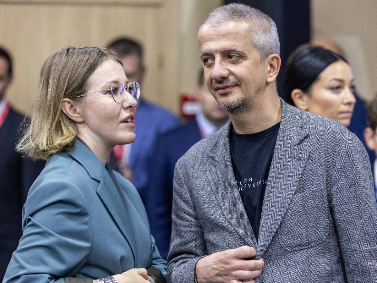Ксения Собчак и Константин Богомолов «Это крайне мучительно»: стало известно о проблемах в браке Собчак и Богомолова