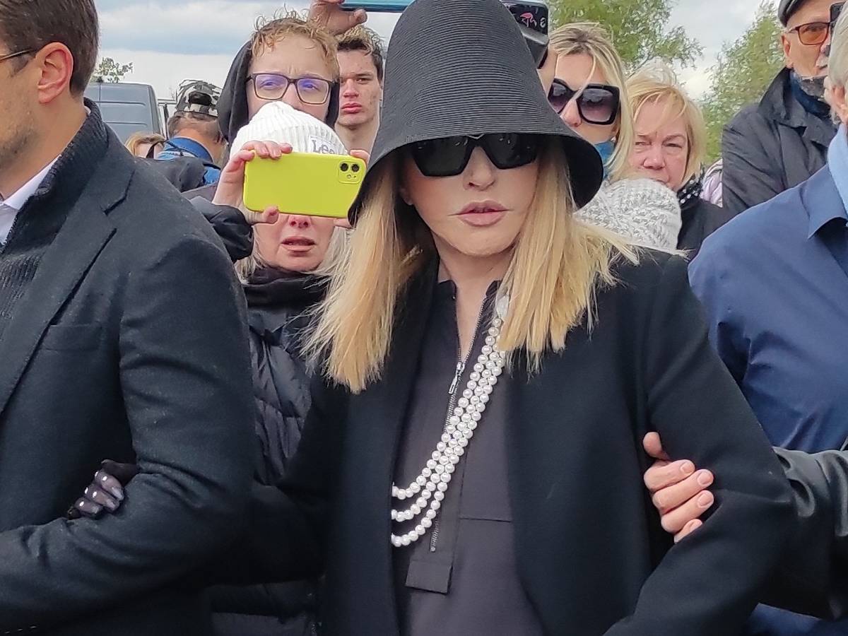 Алла Пугачева Уехавшая из России Пугачева потеряла последнее достоинство