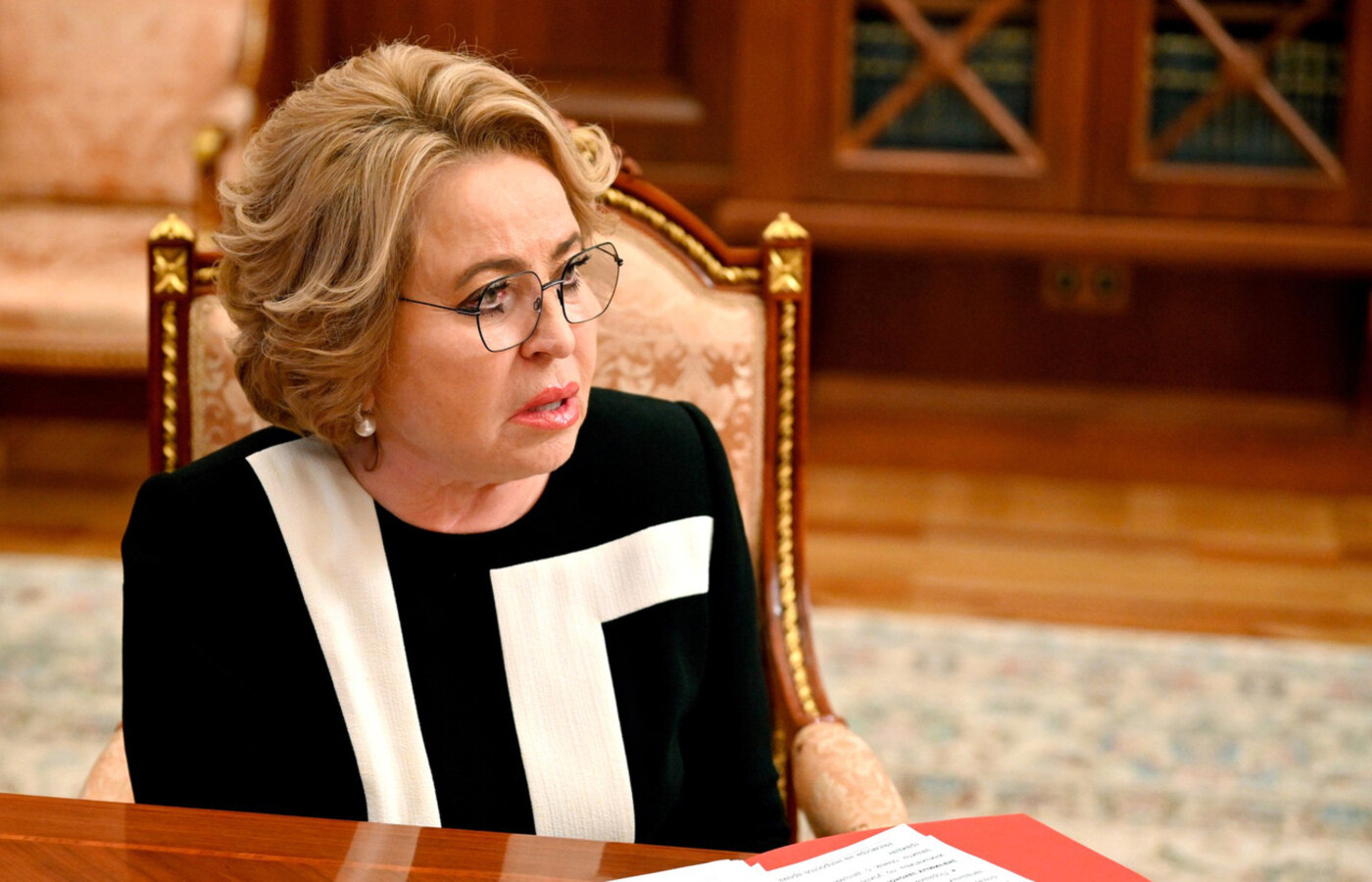 Валентина Матвиенко Всем по квартире за третьего ребенка: Валентина Матвиенко предложила новые льготы для многодетных