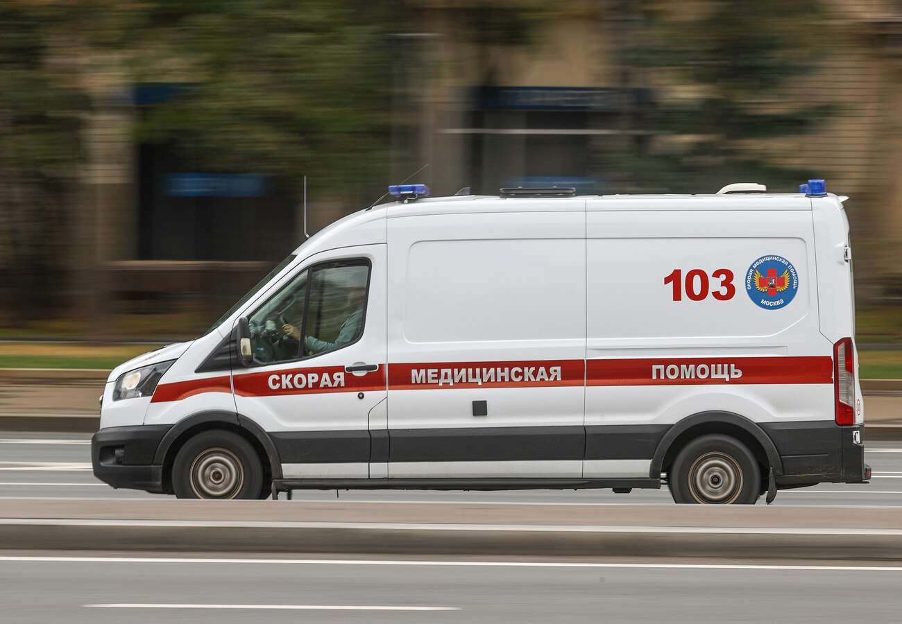 Скорая помощь Найден мертвым: бывший участник группы "Би-2" скончался в своей квартире в Москве