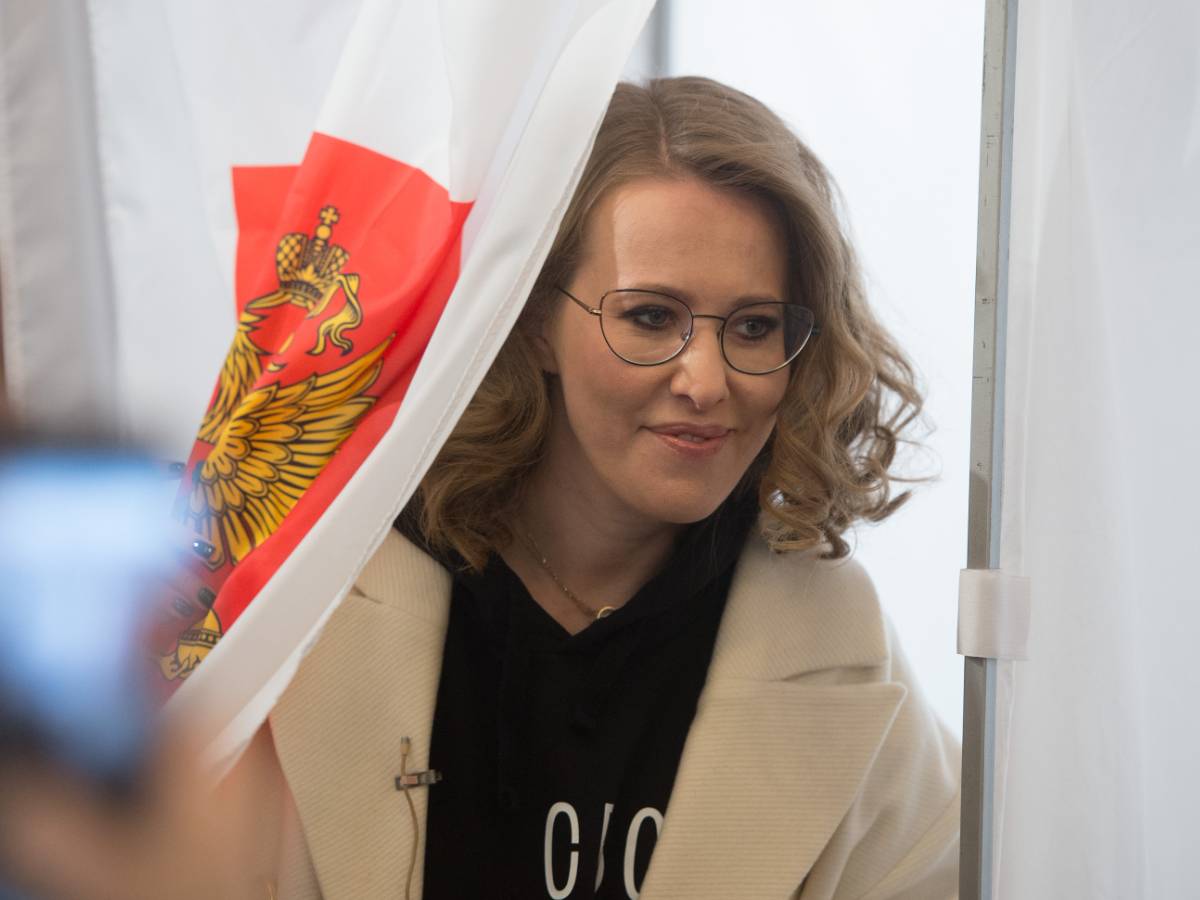 Ксения Собчак «Никуда не уеду»: «презренная» Собчак заговорила о любви к Родине
