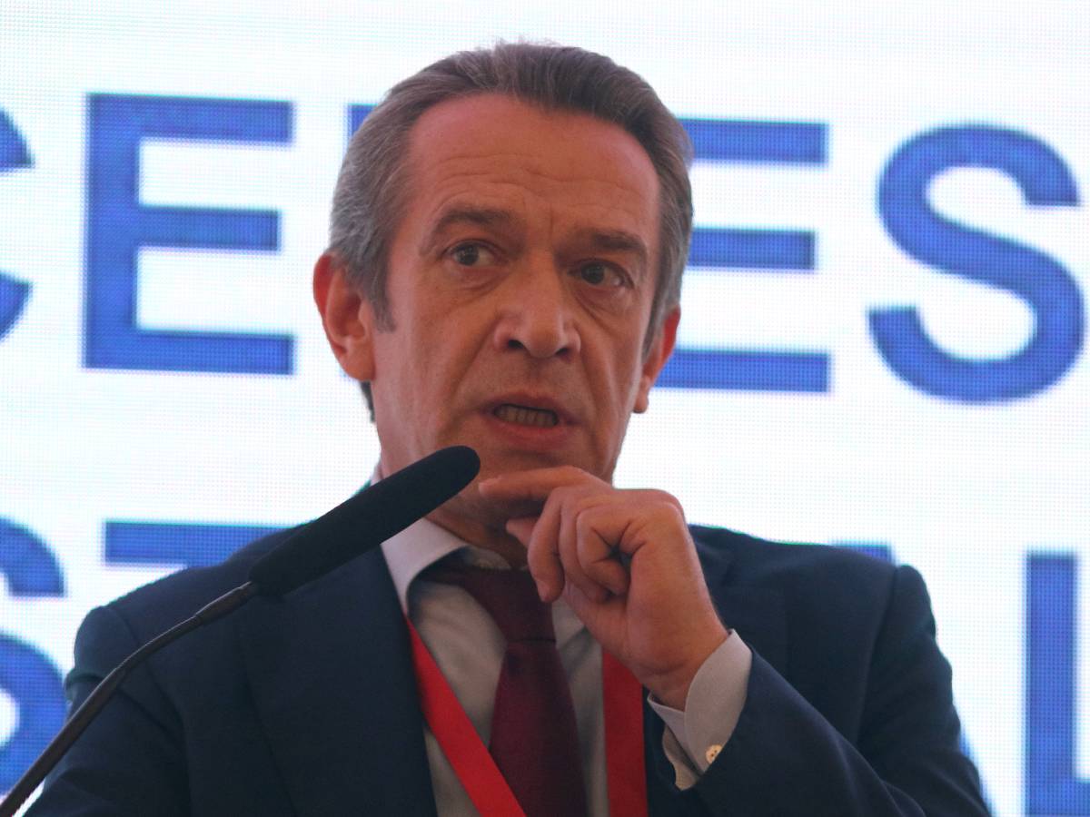 Владимир Машков Конфликт дошел до апогея: Машков и Хабенский повздорили на публике