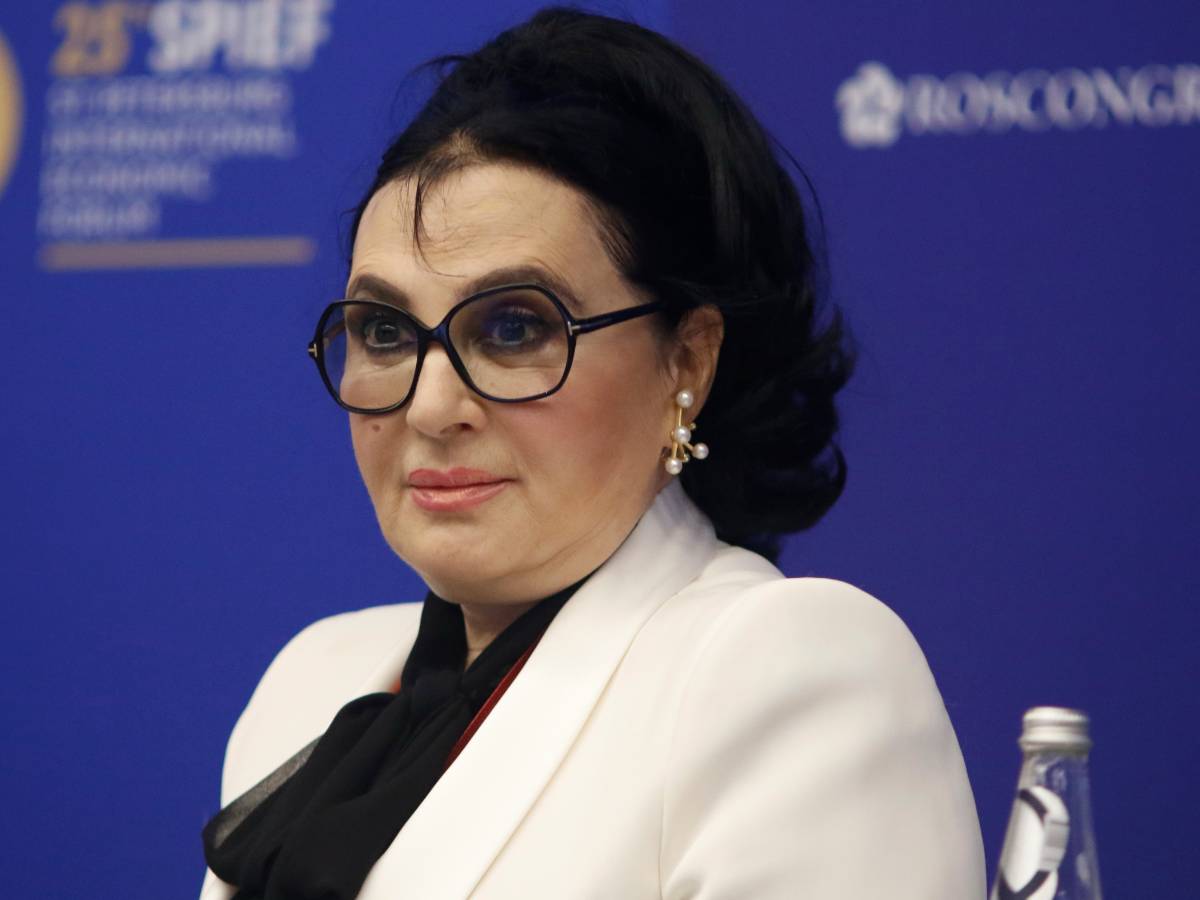 Ирина Винер «Живет лучшую жизнь»: откровенный наряд Ирины Винер произвел фурор на вечеринке